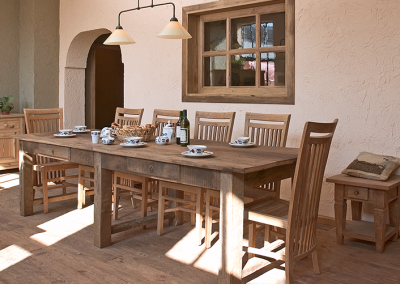 Oud eiken tafel met 6 poten