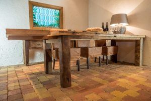 Oud eiken eettafel uitschuifbaar